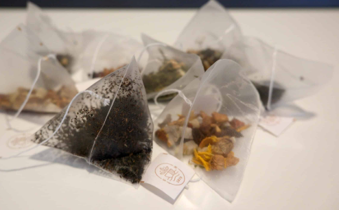 Egypt Herbal Tea and Black Tea Pyramid Tea Bag Packing Machine: Creating Distinctive Tea Products Through Ingredient Layers