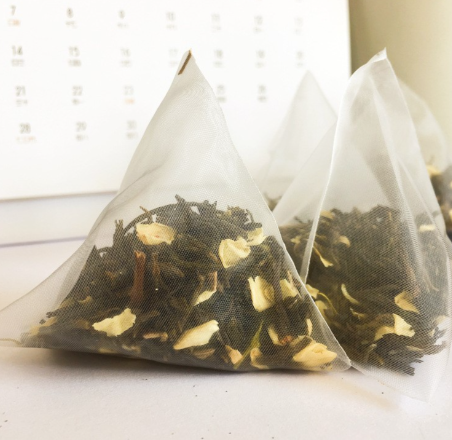 Bolivia Tea Pyramid Tea Bag Packaging Machine for Black Tea, Green Tea, Fruit Tea and Herbal Tea